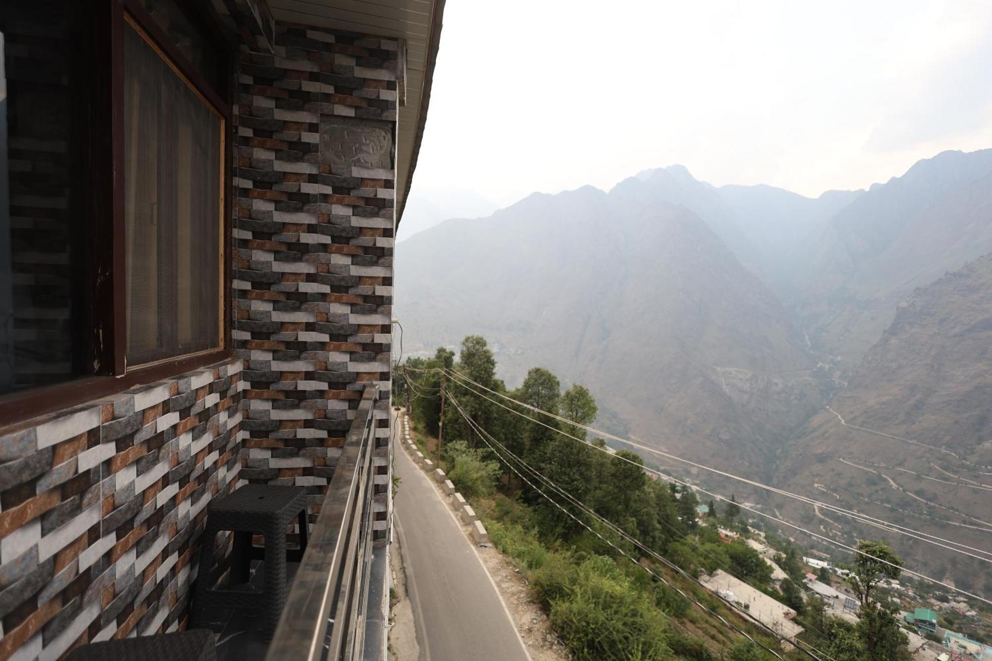 Sleeping Beauty Hotel Moutain View Property Joshīmath 外观 照片